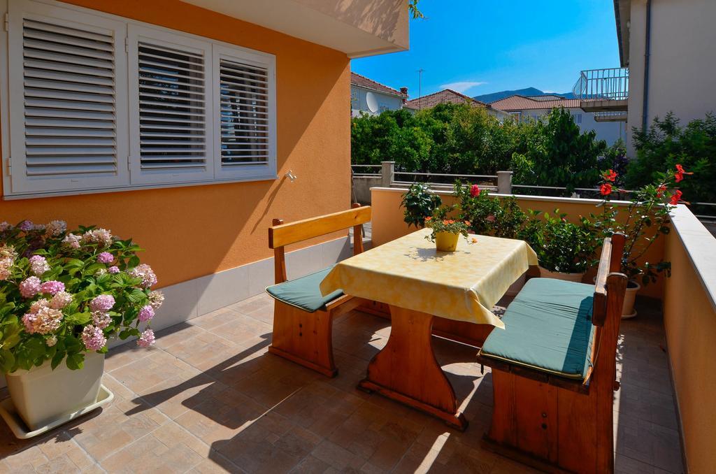 Apartments Karla أوروبيتش الغرفة الصورة