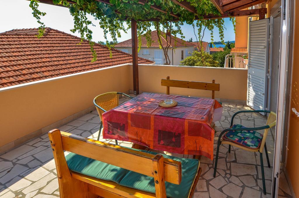 Apartments Karla أوروبيتش الغرفة الصورة
