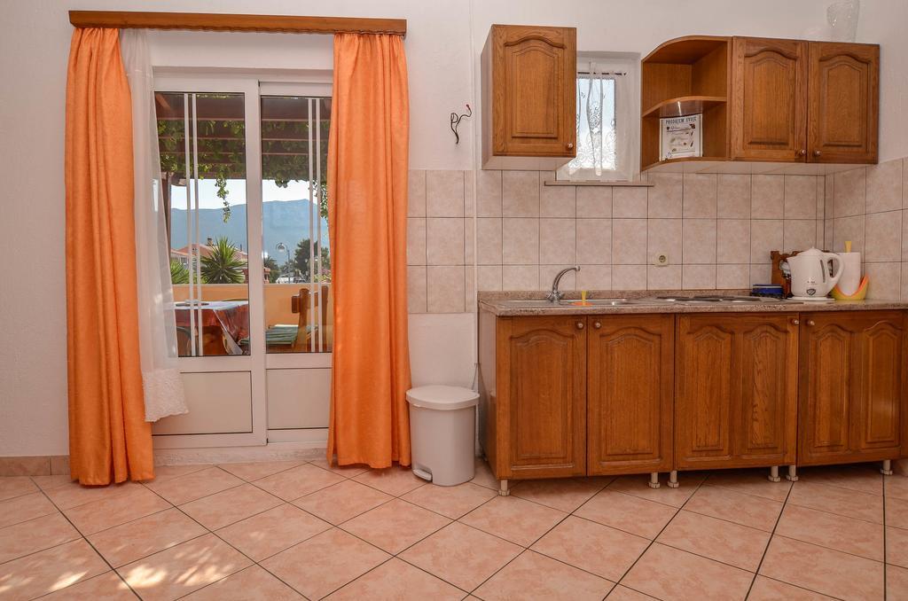 Apartments Karla أوروبيتش الغرفة الصورة