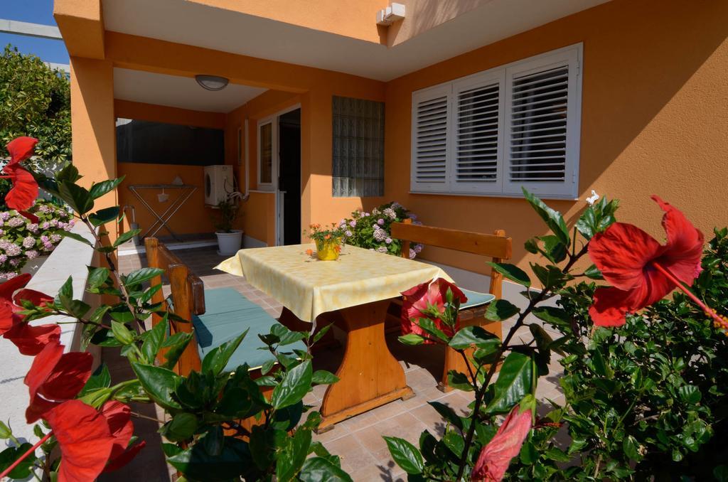 Apartments Karla أوروبيتش الغرفة الصورة